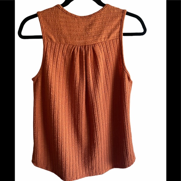 W5 tank top - Picture 2 of 4